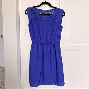 Blue casual dress with cutout